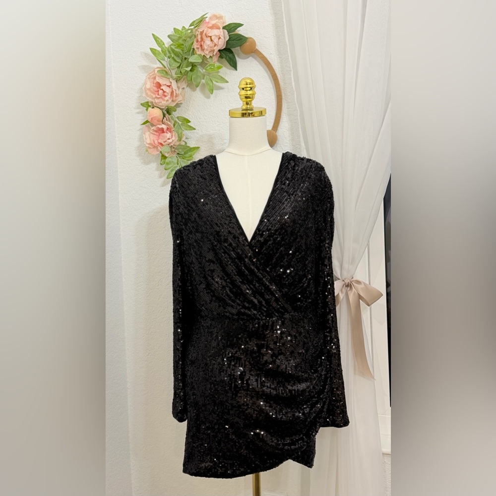 NEW Generation Love “Miley” Black Sequin Mini Dress size small - Retails $385 - Picture 3 of 10